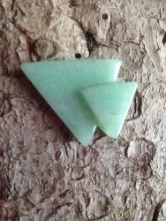 Aventurin, grün - Triangel, gebohrt