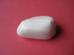 Aragonit, weiß - Trommelstein