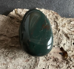 Heliotrop - Trommelstein,gebohrt